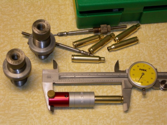 Dies, Case Gage & Cases